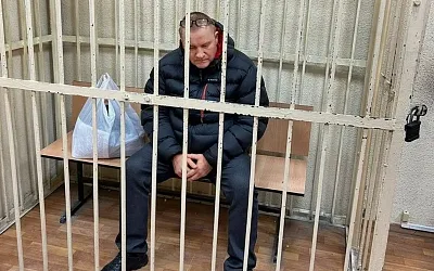 Отца девочки из Брянска, устроившей стрельбу в школе, отпустили из СИЗО