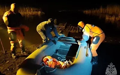 В Челябинской области МЧС спасли со льдины полсотни рыбаков