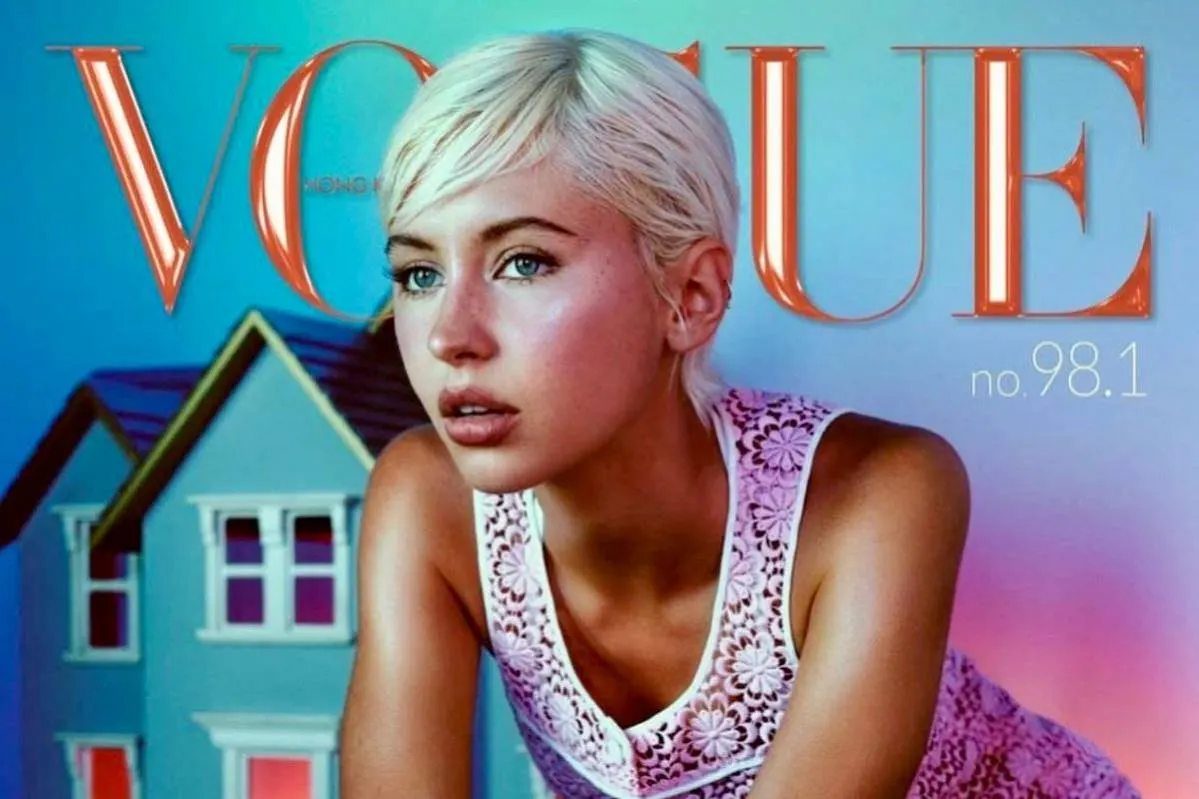 Айрис Лоу поселилась в кукольном доме Vogue