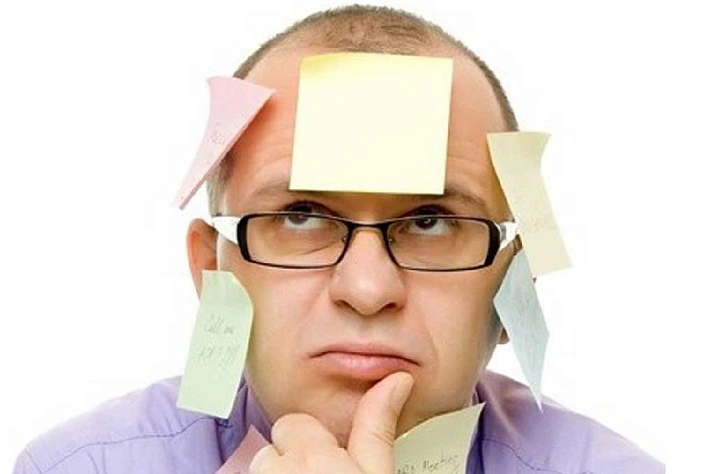 Невролог назвала ранние симптомы преждевременного старения мозга