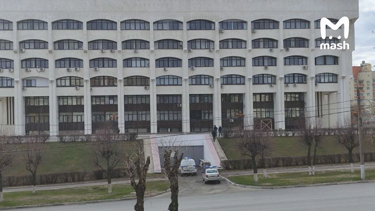 В здание правительства Владимирской области кинули два «коктейля Молотова»