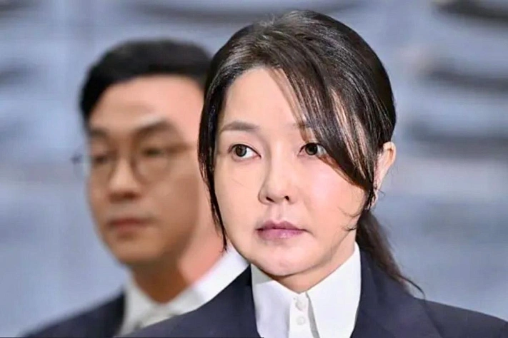 Бывшую первую леди Южной Кореи приговорили к 20 месяцам тюрьмы