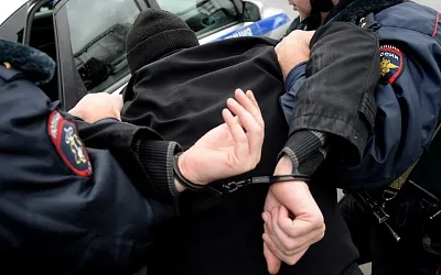 Начальника отдела за оборотом наркотиков задержали к килограммом мефедрона