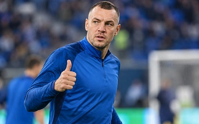 Агент Дзюбы заявил, что футболист не завершал карьеру
