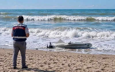Чёрное море вынесло дрон к берегам Турции