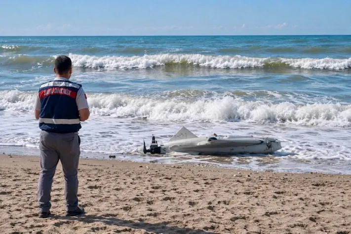 Чёрное море вынесло дрон к берегам Турции