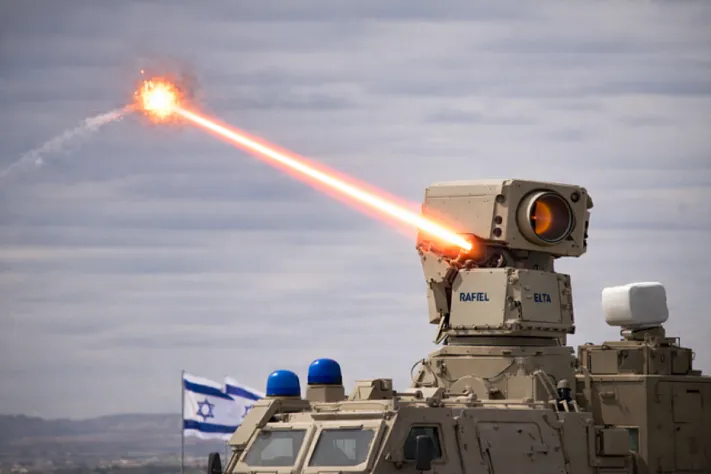 «Железный луч» Израиля вышел из стадии обещаний и показал, зачем армии нужен боевой лазер