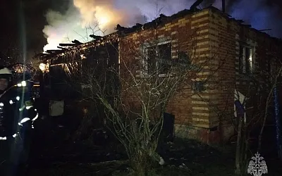 Шесть человек погибли при пожаре в Воскресенске