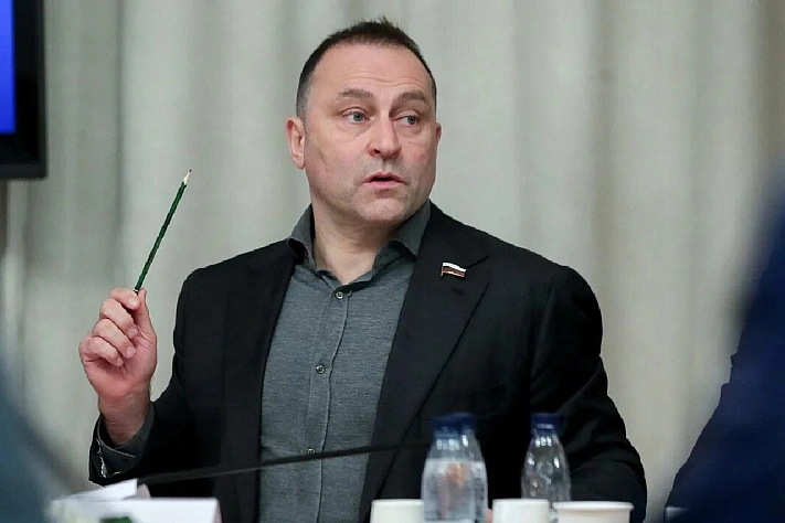 Дмитрий Свищёв: Если ПСЖ не устраивает Сафонов, делайте переход