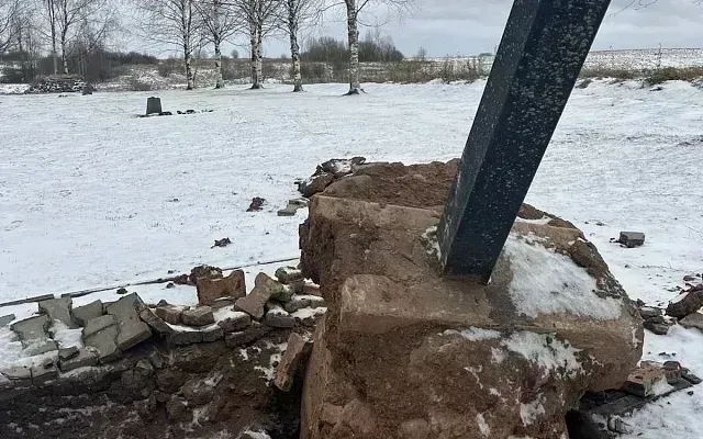 В Новгородской области разрушили несколько мемориалов военнопленным