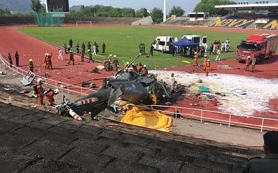 Два военных вертолёта столкнулись в небе