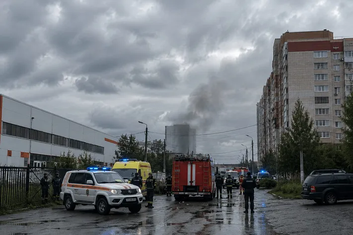 БПЛА попали в дома и логистический центр Екатеринбурга