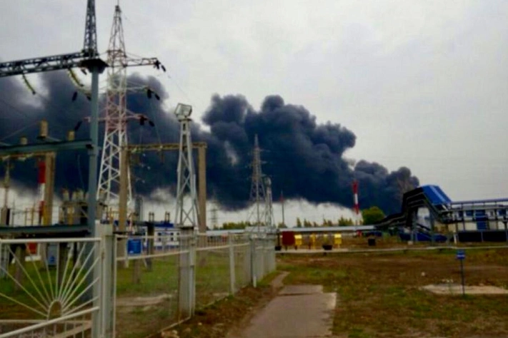 Пожар на битумной установке в Кстово: задействован пожарный поезд