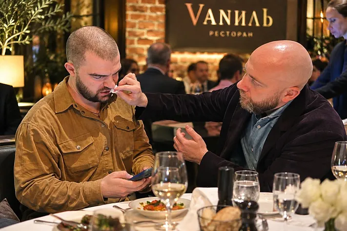 Пинский и Трапезник подрались на ужине в Vаниль