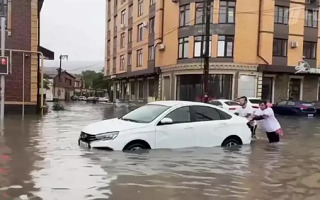 В Дагестане мощное наводнение из-за ливней