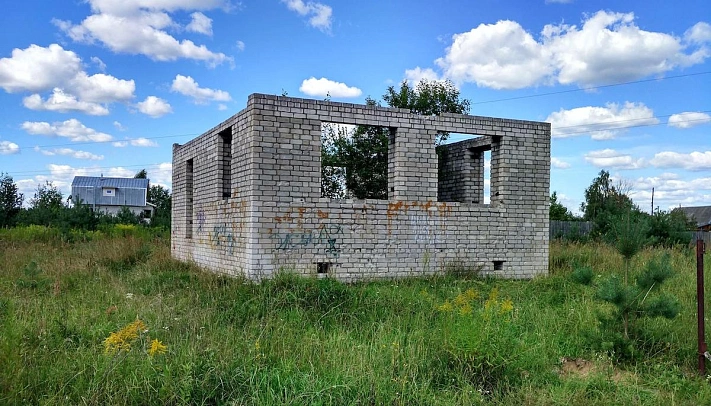 За сараи и бани без регистрации начнут наказывать