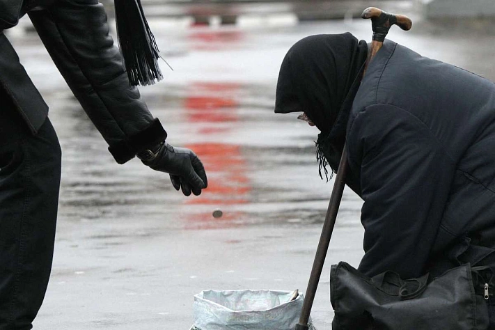 Пенсионерка отдала больным детям все свои сбережения