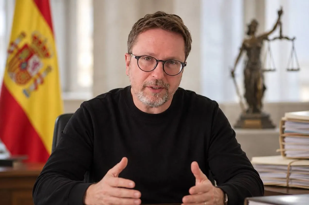 Шарий заявил о преследовании в Испании
