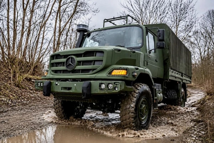 Бундесвер закупает у Mercedes сотни военных грузовиков