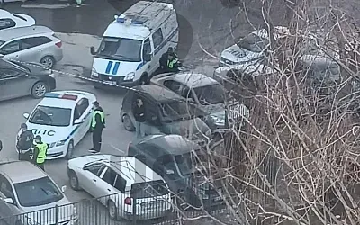 В Екатеринбурге отцы устроили разборки со стрельбой у детского сада