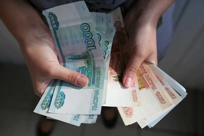 В Подмосковье поощрят деньгами некоторых выпускников и учителей