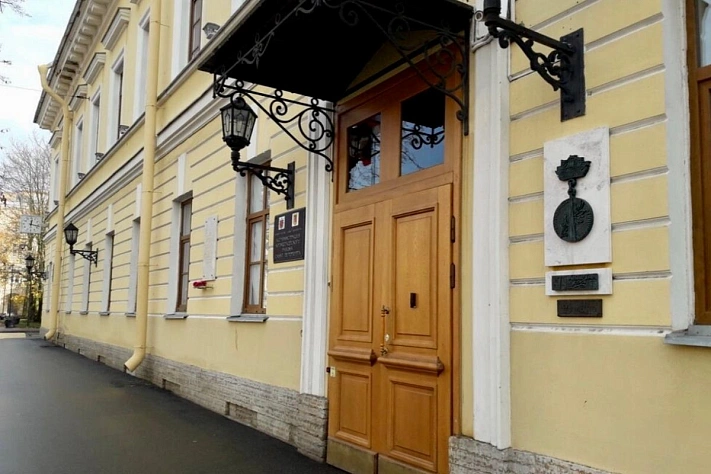 ФСБ заинтересовалась работой администрации Кронштадта