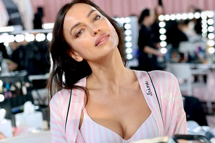 Ирина Шейк снова на подиуме Victoria’s Secret