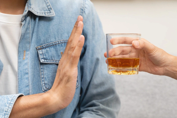 Потребление алкоголя в России снижается восьмой месяц подряд