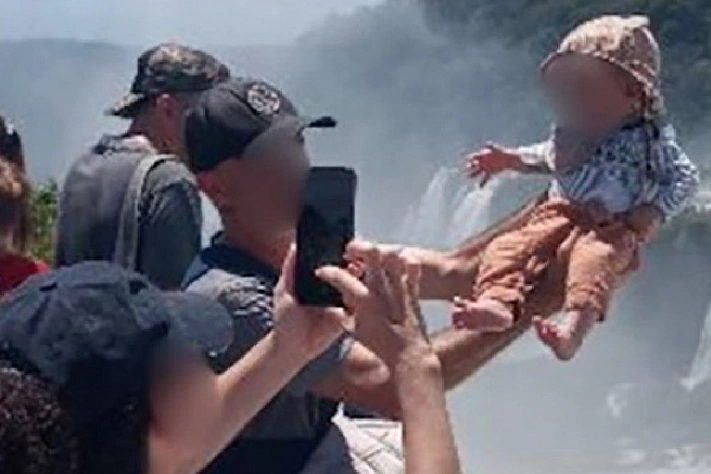 Турист в Аргентине перегнул младенца над 80-метровой пропастью ради фото