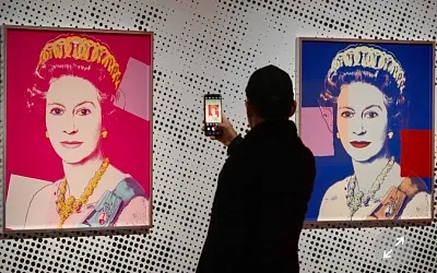 Неудачное ограбление в Нидерландах: грабители бросили две картины Энди Уорхола на улице