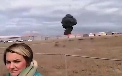 Реактивный самолёт рухнул на землю во время авиашоу в ЮАР