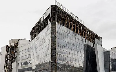 В Красногорске начали восстанавливать фасад «Крокус Сити Холла»