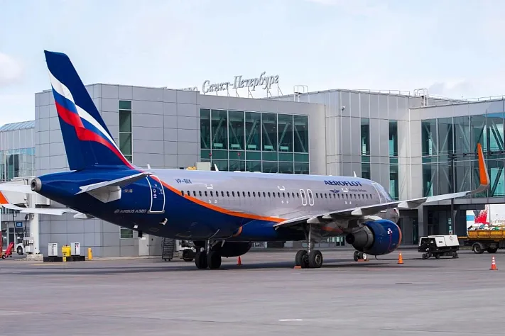 Авиатрафик между Москвой и Петербургом сократился почти на 20%