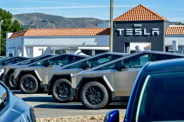 Tesla отказывается от китайских компонентов при сборке электромобилей в США