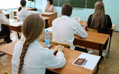 Госдума приняла законопроект о сдаче ОГЭ по двум предметам вместо четырёх