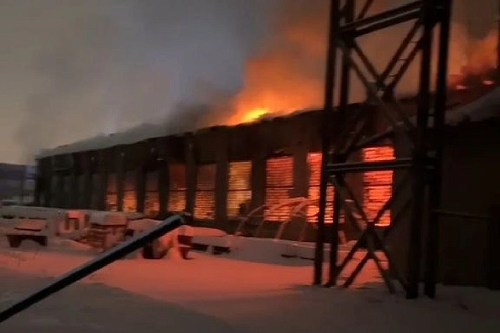 В Протвино выгорел склад с сантехникой на площади 10 тысяч квадратных метров