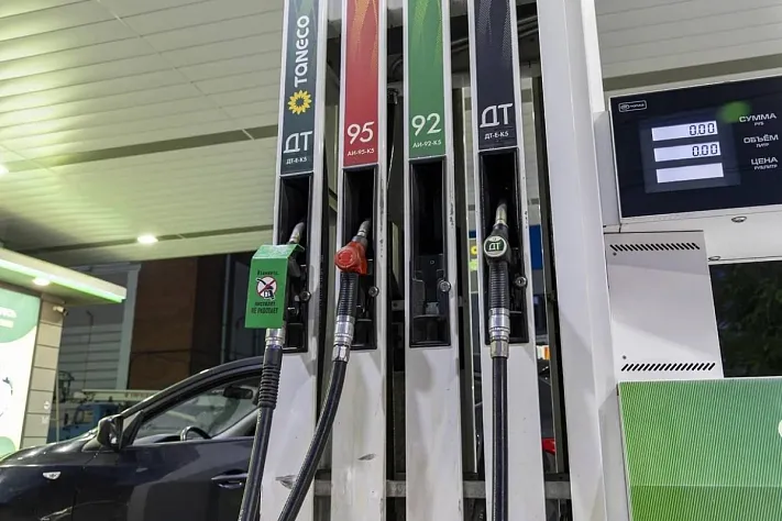 В Оренбургской области ввели лимиты на продажу бензина