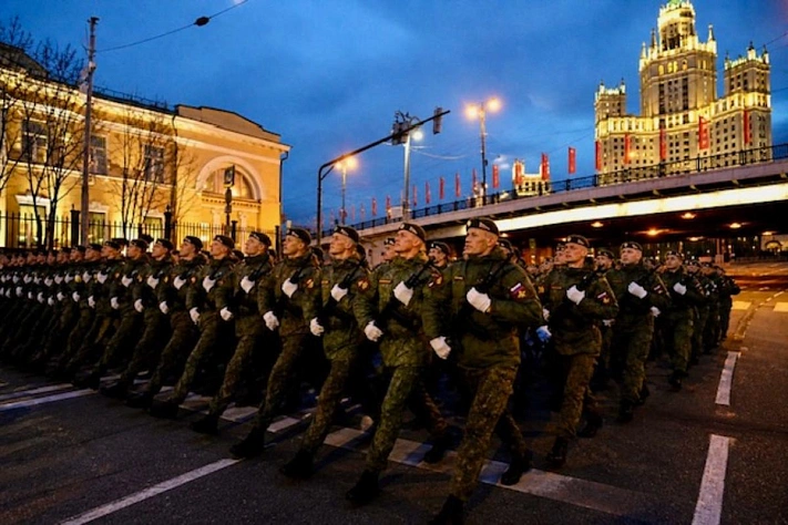 Москва объявила майское перемирие с угрозой Киеву