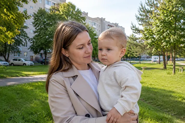 В Беларуси спорят о привязке пособия к зарплате матери
