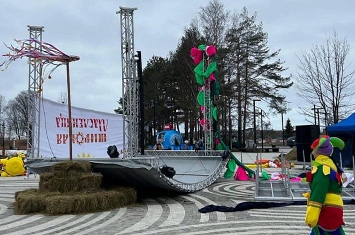 Во время Масленицы в Кронштадте рухнула сцена