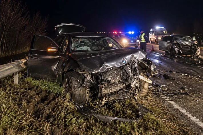 Четыре человека погибли в ДТП с BMW на Ставрополье