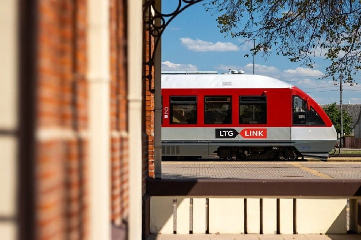 В Литве власти сделали билеты на поезда в два раза дешевле