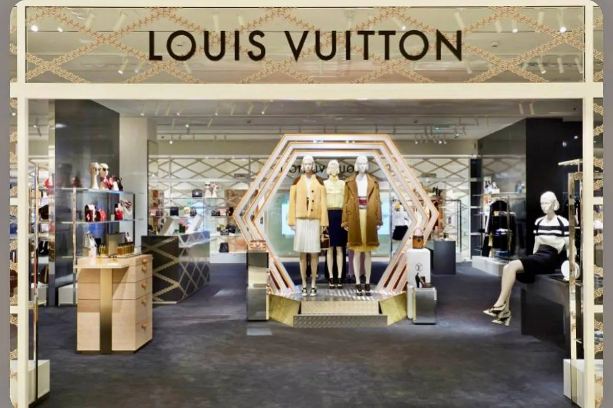 Louis Vuitton уходит из ЦУМа – французский бренд завершает аренду в Москве
