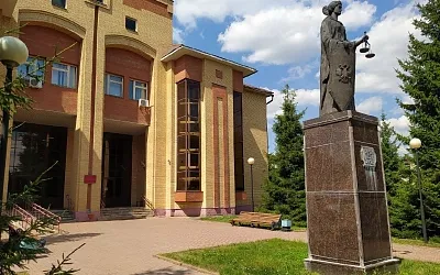 Под покровом темноты в Подольске демонтировали памятник Фемиде