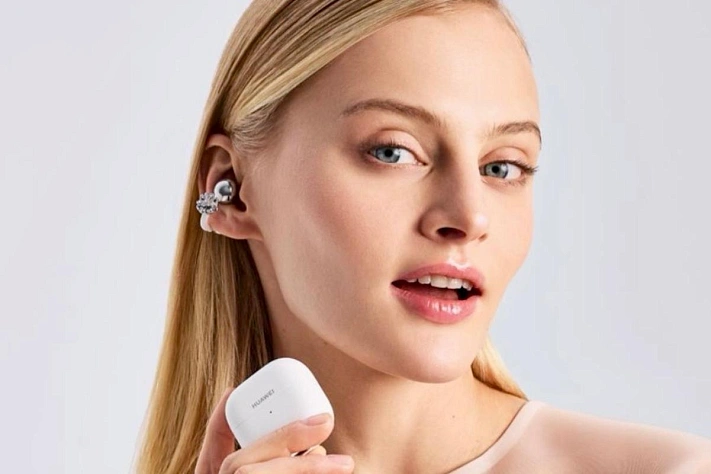 Наушники, которые вывели на подиум