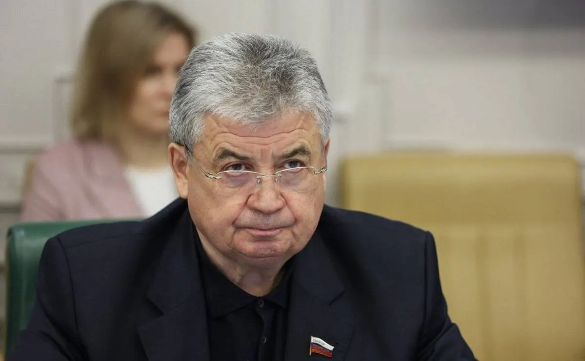 Сенатор Геннадий Емельянов попал в реанимацию после ДТП