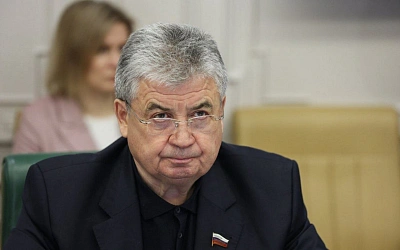 Сенатор Геннадий Емельянов попал в реанимацию после ДТП