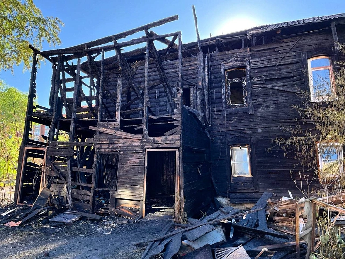 В Томске сгорел старинный деревянный дом из «Списка-701»