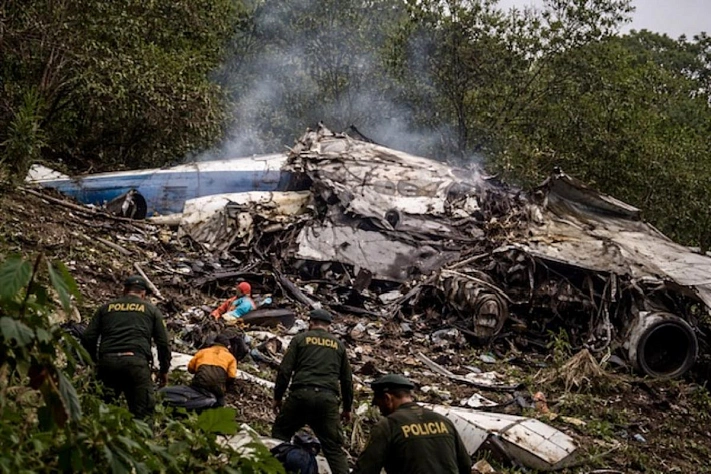 Самолёт Satena разбился в Колумбии, погибли 15 человек