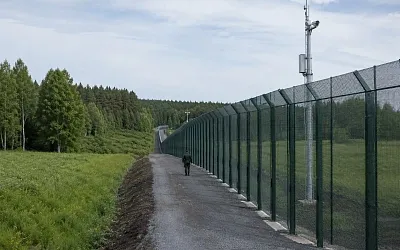 Финляндия завершает 200 км забора на границе с Россией